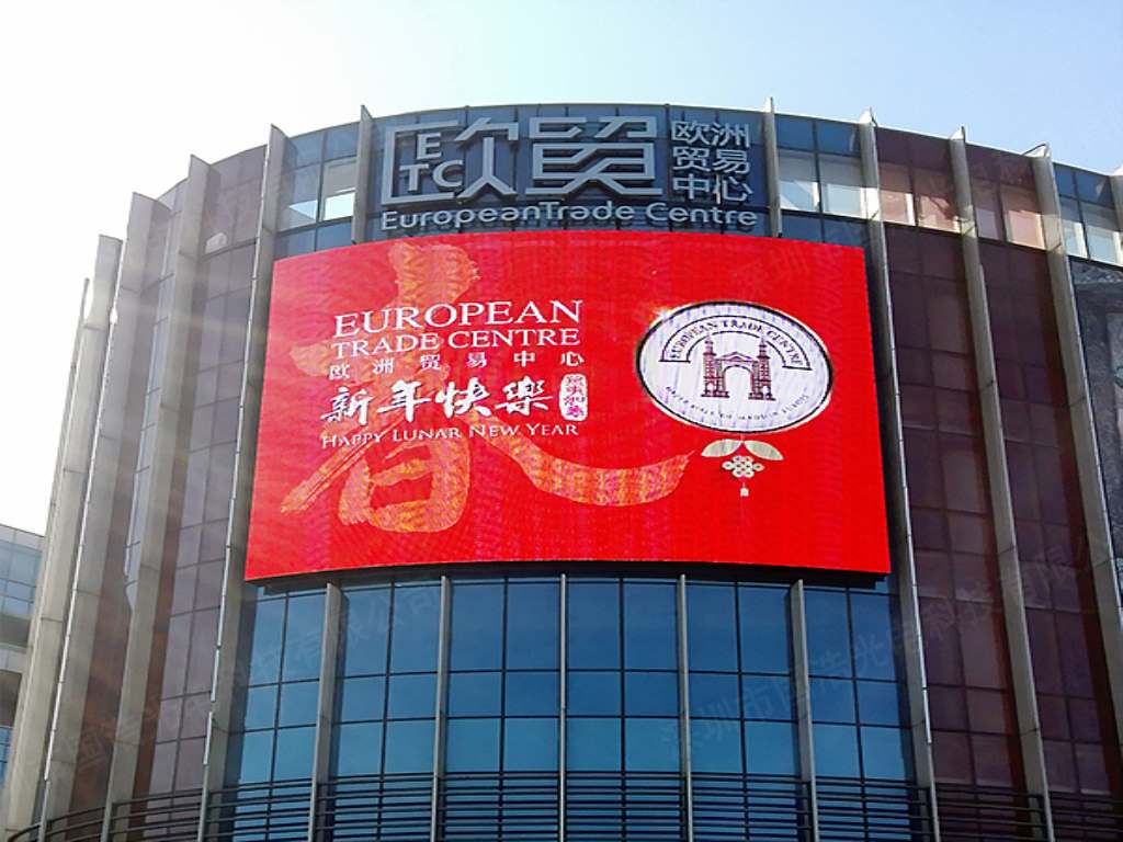 天津欧贸中心64平方P16X16LED格栅屏项目